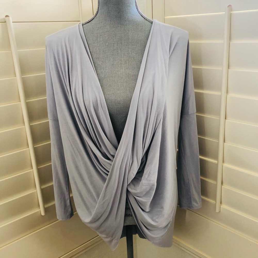 Blush Noir Women’s‎ Long Sleeve Top Size SMALL